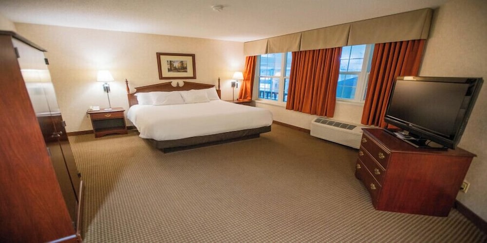 grand hinckley inn