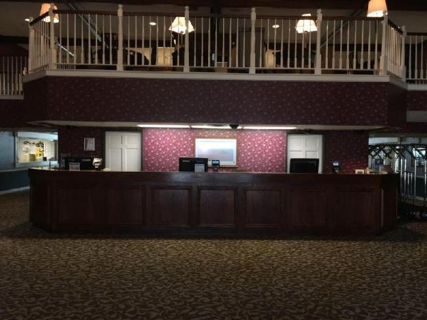 grand hinckley inn