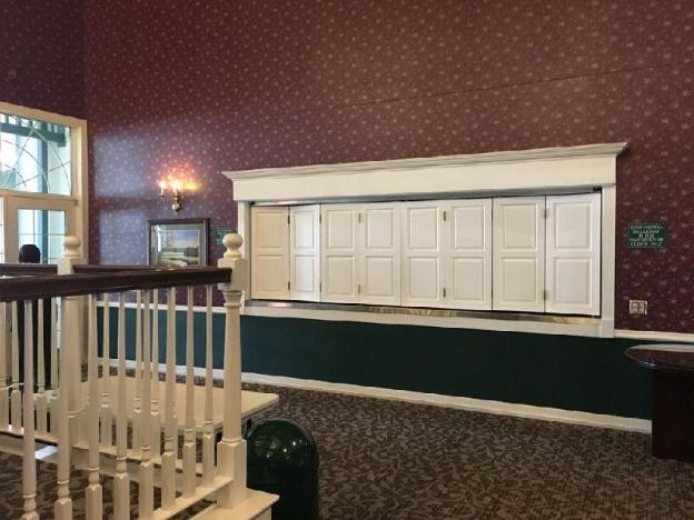 grand hinckley inn
