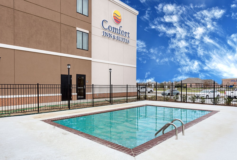 comfort inn and suites