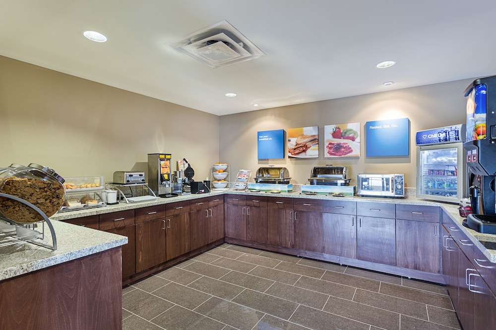 comfort inn and suites