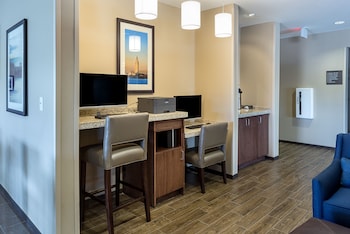 Comfort Inn & Suites,Rayne>>Baton Rouge,3 star