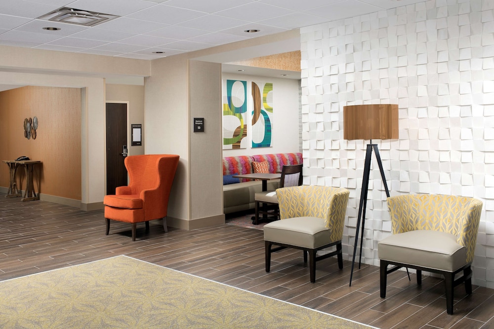 hampton inn and suites san antonio lackland afb seaworld