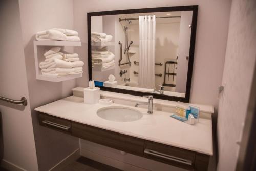 hampton inn pontiac