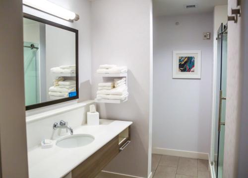 hampton inn pontiac