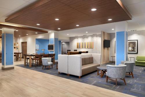 holiday inn express and suites cincinnati south wilder by ihg