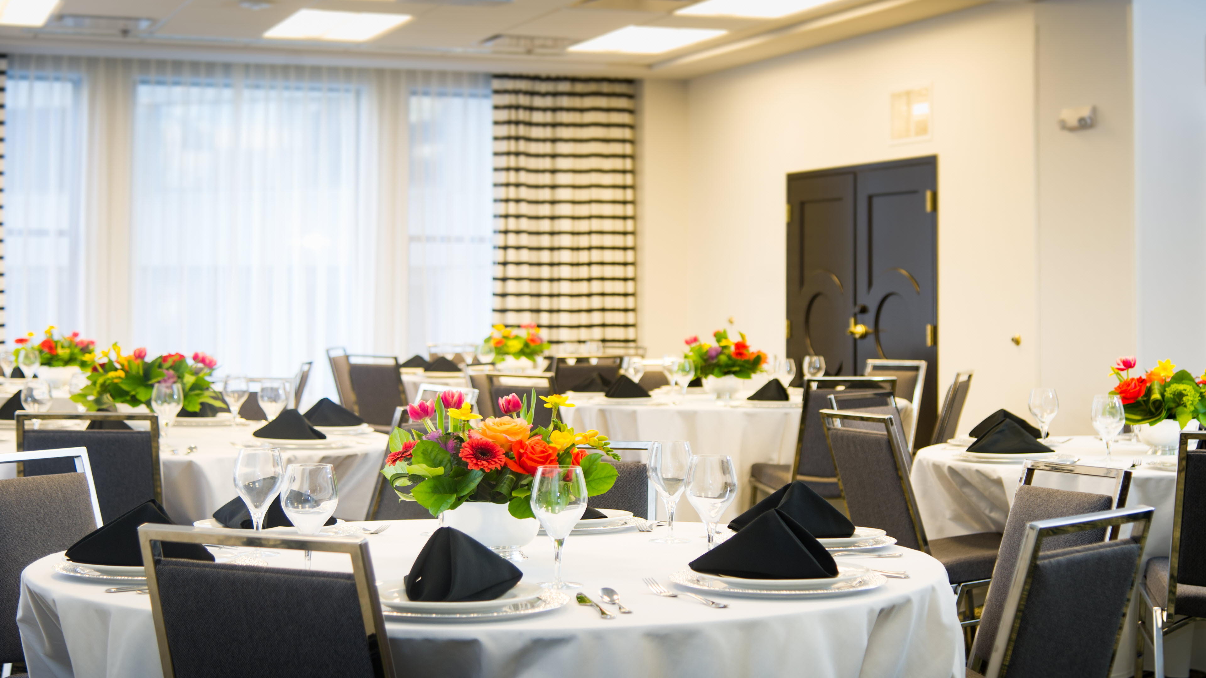 hotel indigo kansas city downtown by ihg