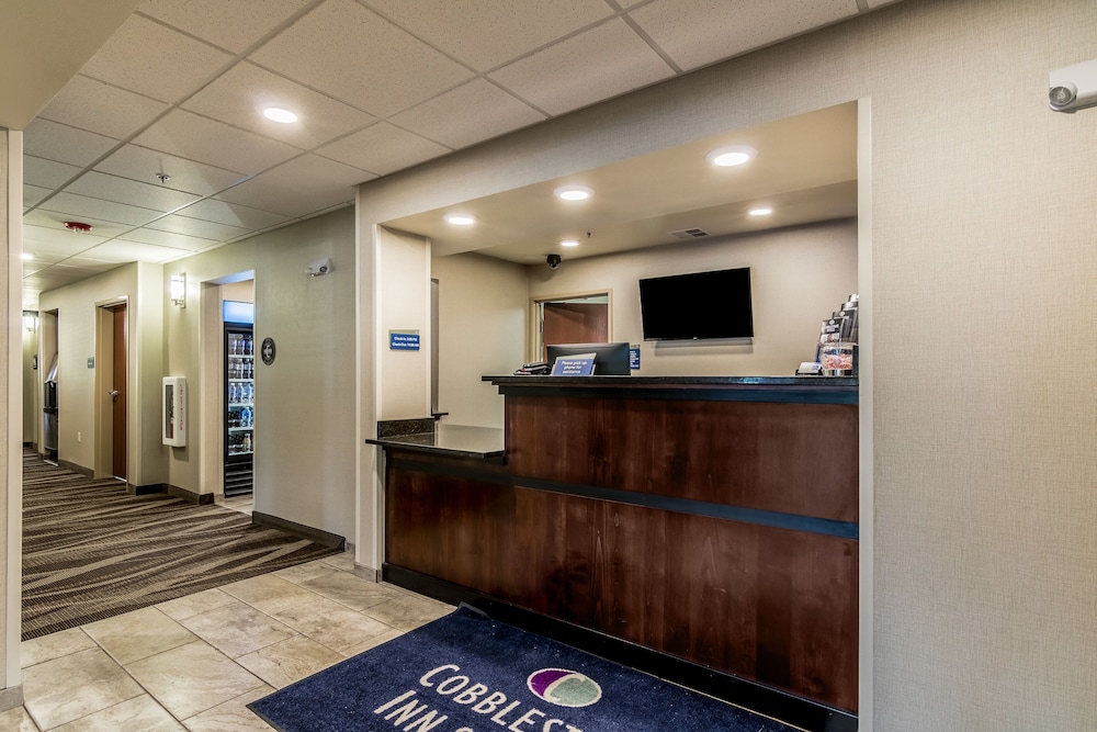 cobblestone inn and suites barron