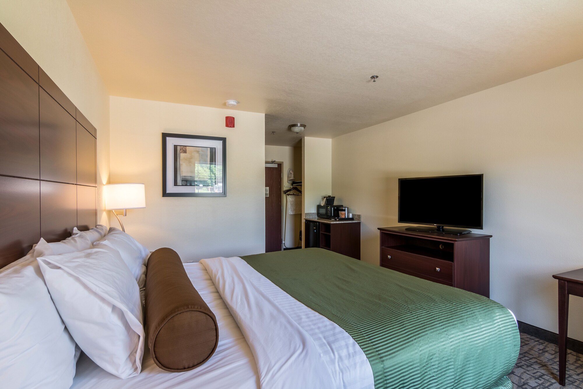 cobblestone inn and suites barron