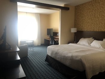 Fairfield Inn & Suites By Marriott Detroit Lakes,Becker County>>Becker,3 star