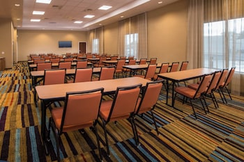 fairfield inn and suites by marriott washington