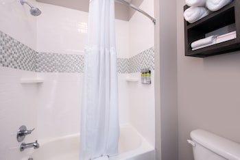 Staybridge Suites Lake Charles By Ihg,Lake Charles>>Calcasieu Parish,3 star