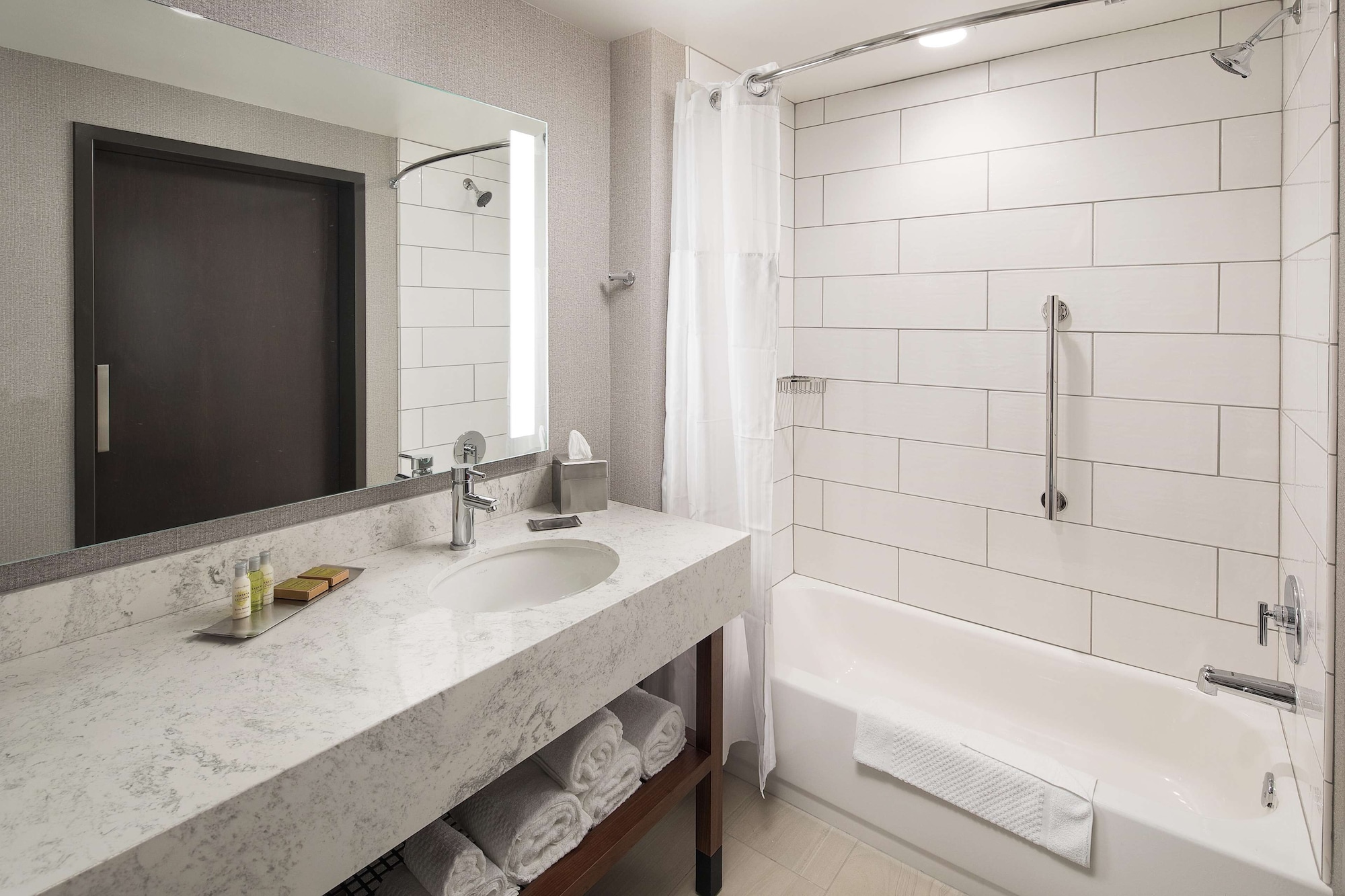 doubletree by hilton greeley at lincoln park