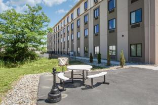 sleep inn and suites middletown goshen