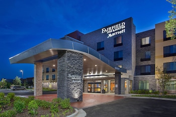 Fairfield Inn & Suites By Marriott Nashville Hendersonville,Henderson>>Gallatin,2.5 star