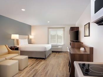 extended stay america suites minneapolis fridley