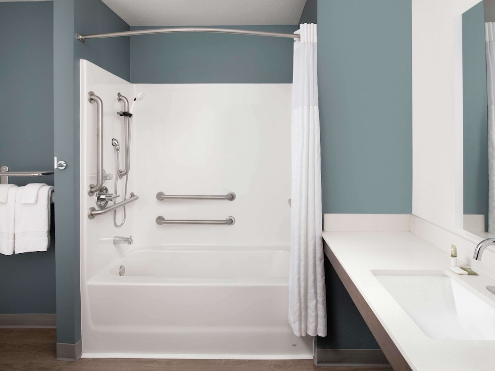 extended stay america suites minneapolis fridley