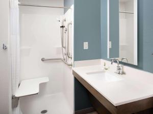 extended stay america suites minneapolis fridley