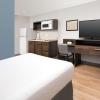extended stay america suites minneapolis fridley