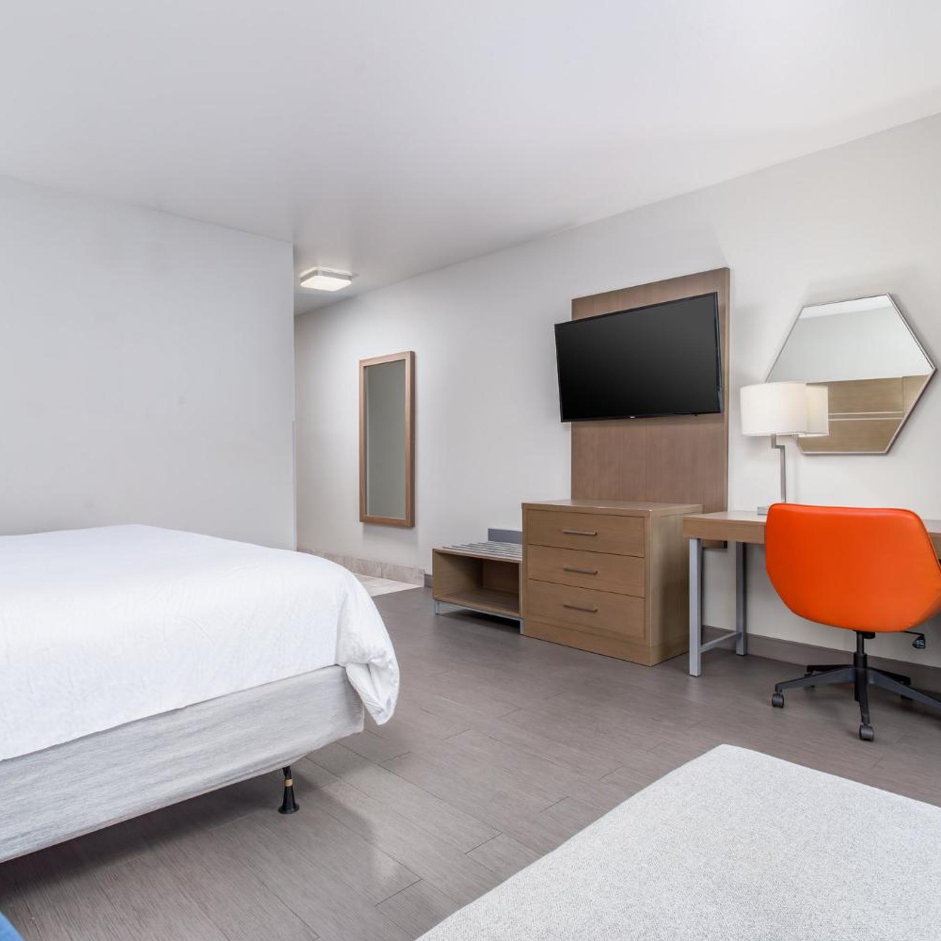 holiday inn express and suites memphis arpt elvis presley blv