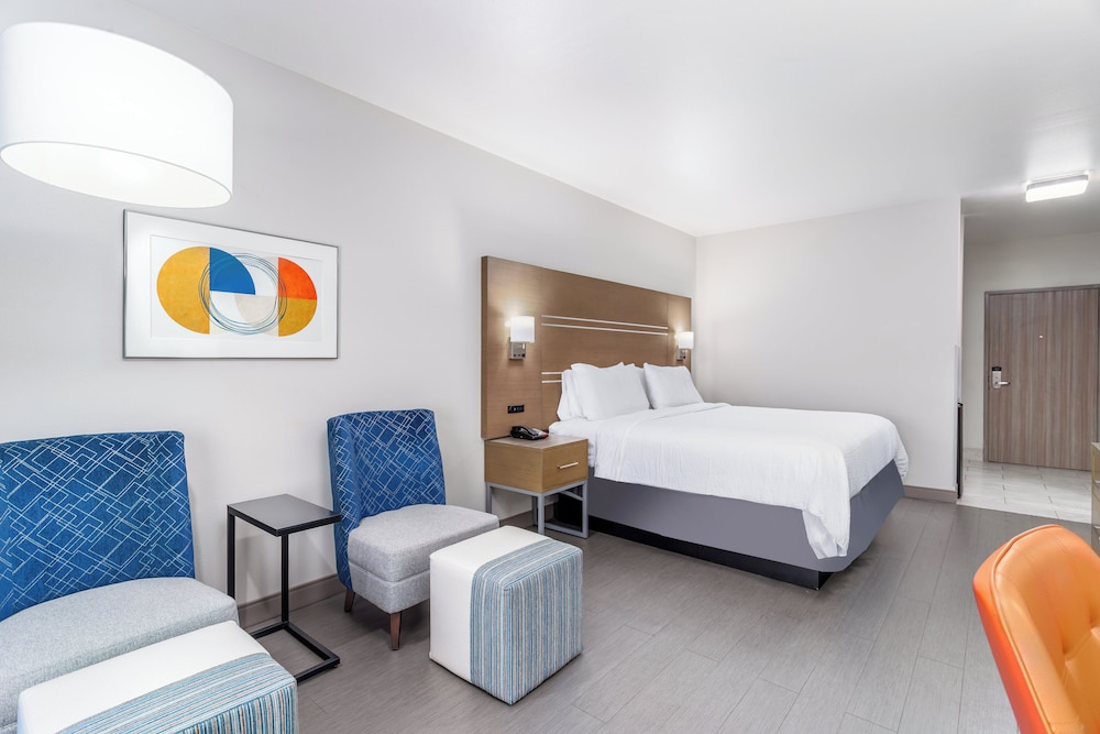holiday inn express and suites memphis arpt elvis presley blv