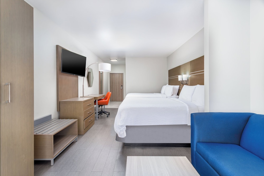 holiday inn express and suites memphis arpt elvis presley blv