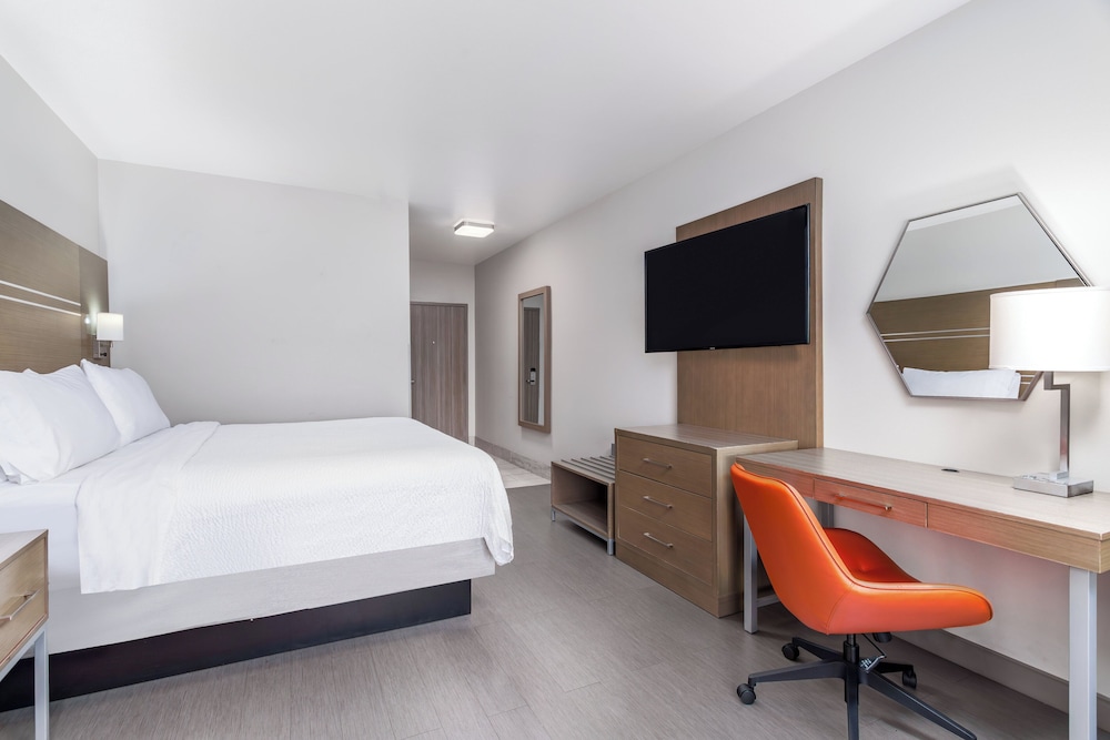 holiday inn express and suites memphis arpt elvis presley blv