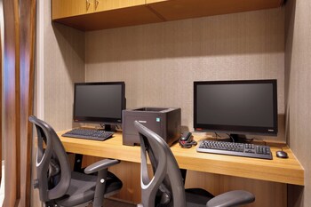 springhill suites by marriott coralville