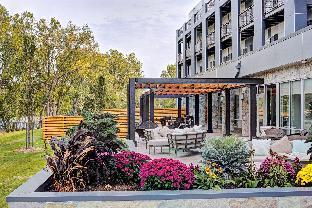 courtyard by marriott appleton riverfront