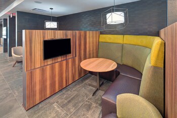 courtyard by marriott appleton riverfront