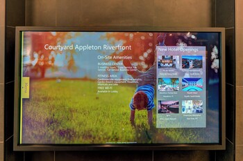 Courtyard By Marriott Appleton Riverfront,Kimberly>>Appleton,3 star