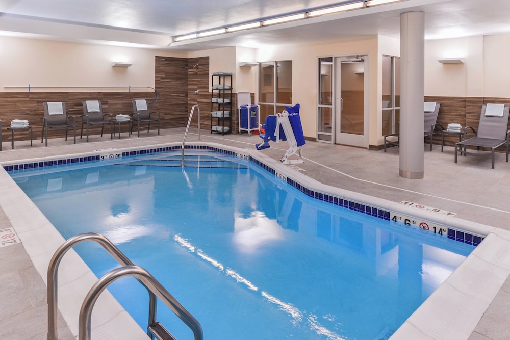 fairfield inn and suites by marriott coralville