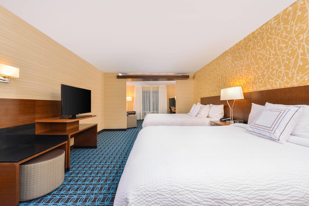 fairfield inn and suites by marriott coralville