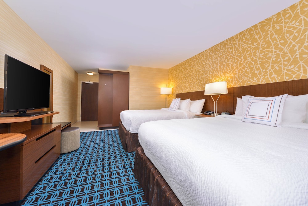 fairfield inn and suites by marriott coralville