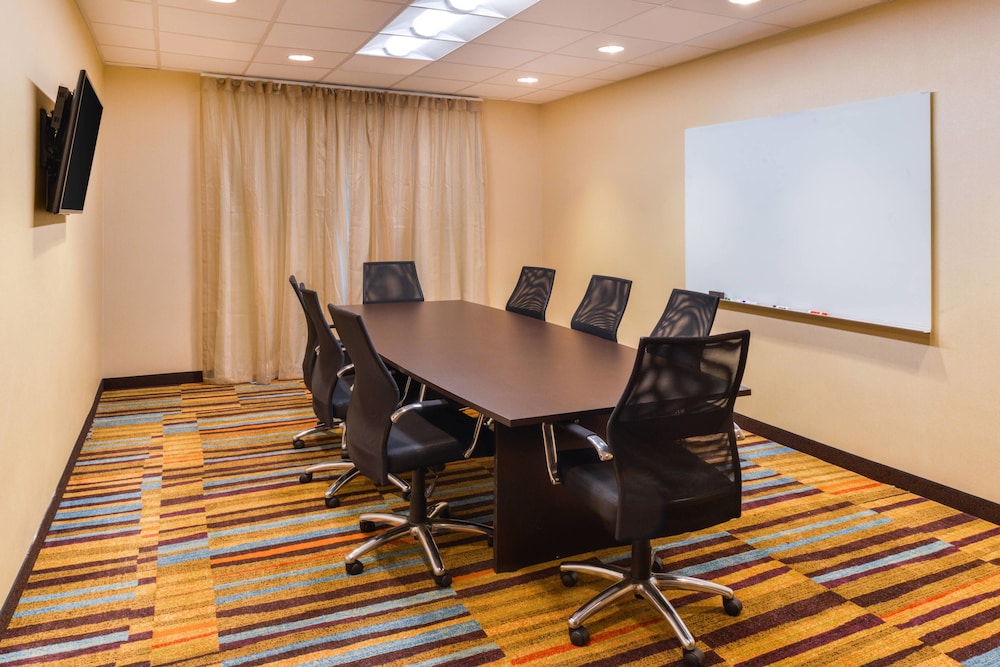 fairfield inn and suites by marriott coralville