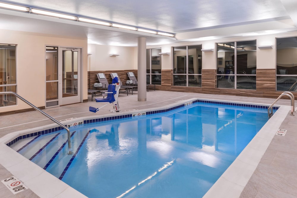 fairfield inn and suites by marriott coralville