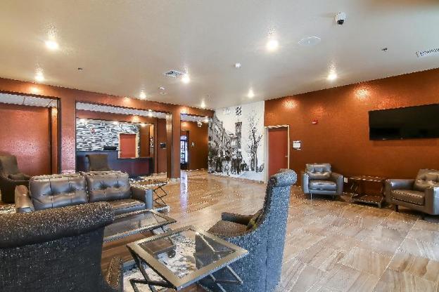 cobblestone inn and suites at uw stout downtown menomonie