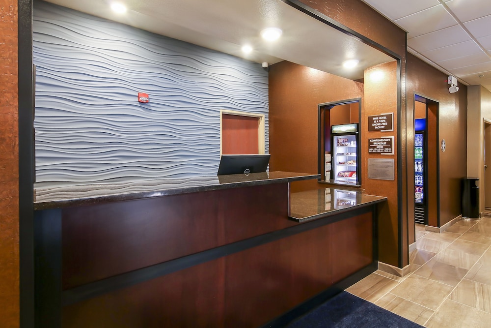 cobblestone inn and suites at uw stout downtown menomonie