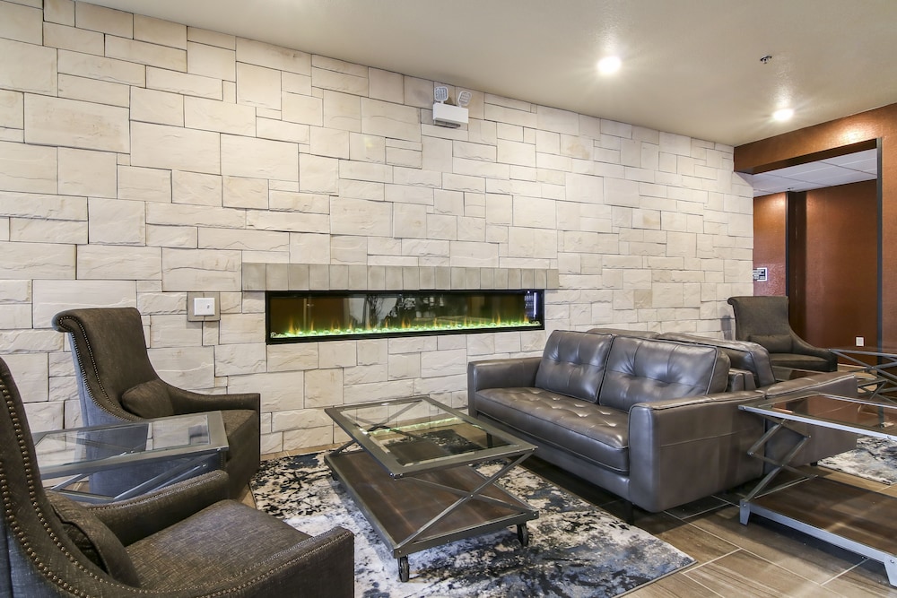 cobblestone inn and suites at uw stout downtown menomonie