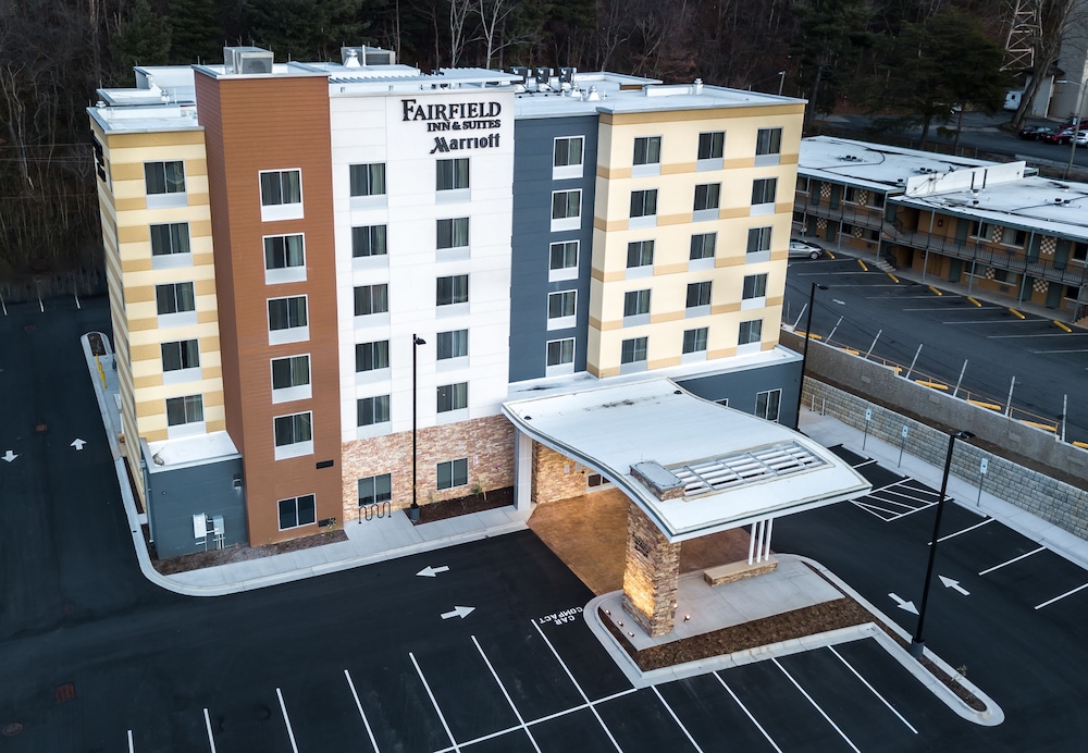 fairfield inn and suites by marriott asheville tunnel road