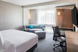 courtyard by marriott wayne fairfield