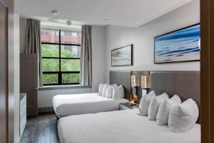 the current iowa autograph collection