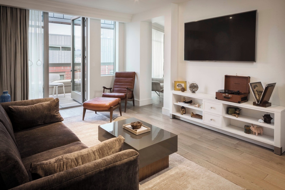 the elizabeth hotel autograph collection