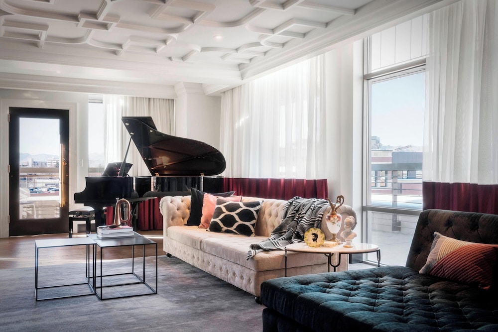 the elizabeth hotel autograph collection
