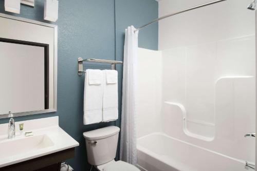 woodspring suites miami southwest