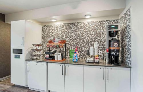 extended stay america new orleans airport i 10