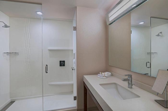 courtyard by marriott houston sugar land lake pointe