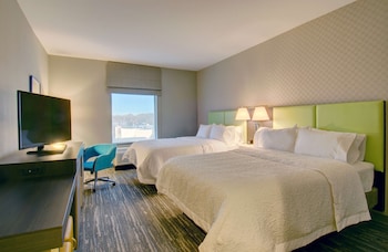 hampton inn and suites boston stoughton