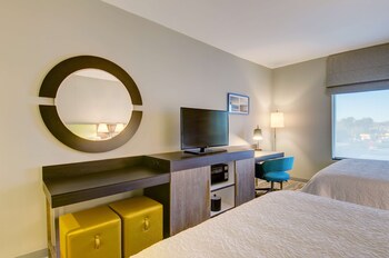 hampton inn and suites boston stoughton