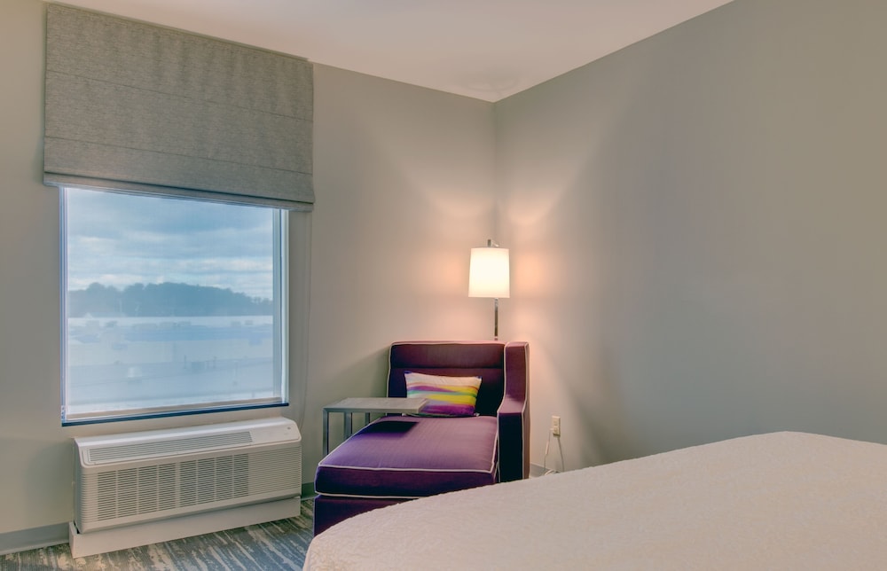 hampton inn and suites boston stoughton